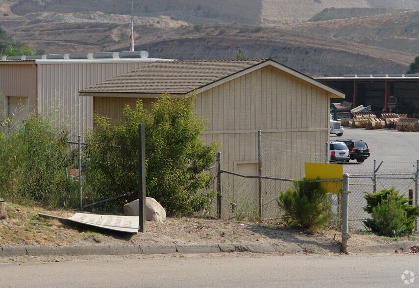 More Photos Of 12570 Highway 67, Lakeside Service For Sale