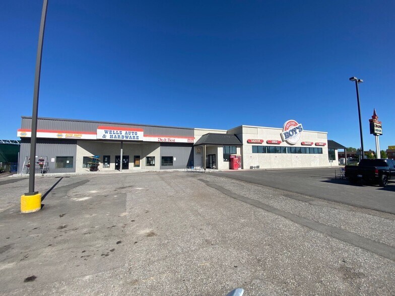 More Photos Of 631 Humboldt Ave, Wells Storefront Retail Office For Sale