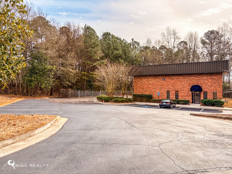 More Photos Of 150 Tober Trl, Fayetteville Warehouse For Lease