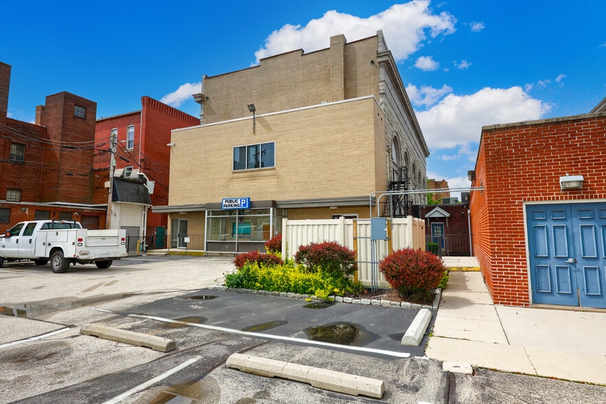 More Photos Of , Hanover Unknown For Sale