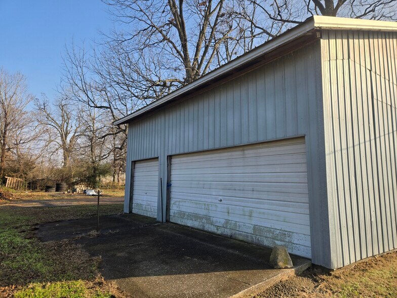 More Photos Of 432 1st, Hayti Self Storage For Sale