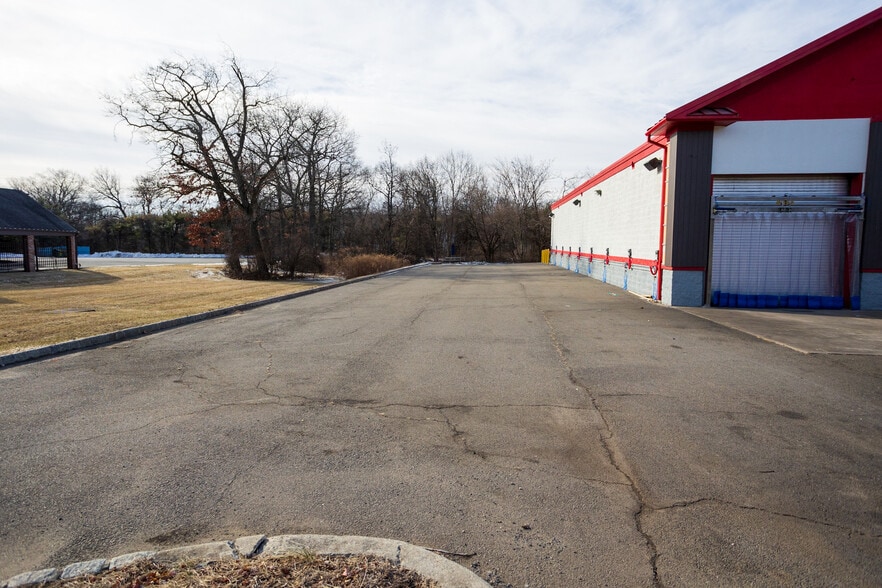 More Photos Of 68 US Highway 46, Mountain Lakes Carwash For Sale