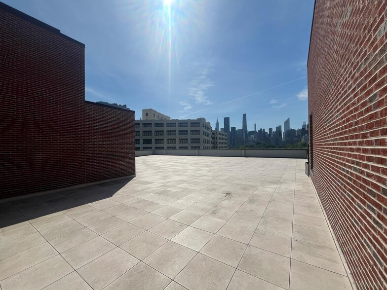 More Photos Of 9-03 44th Rd, Long Island City Service For Lease