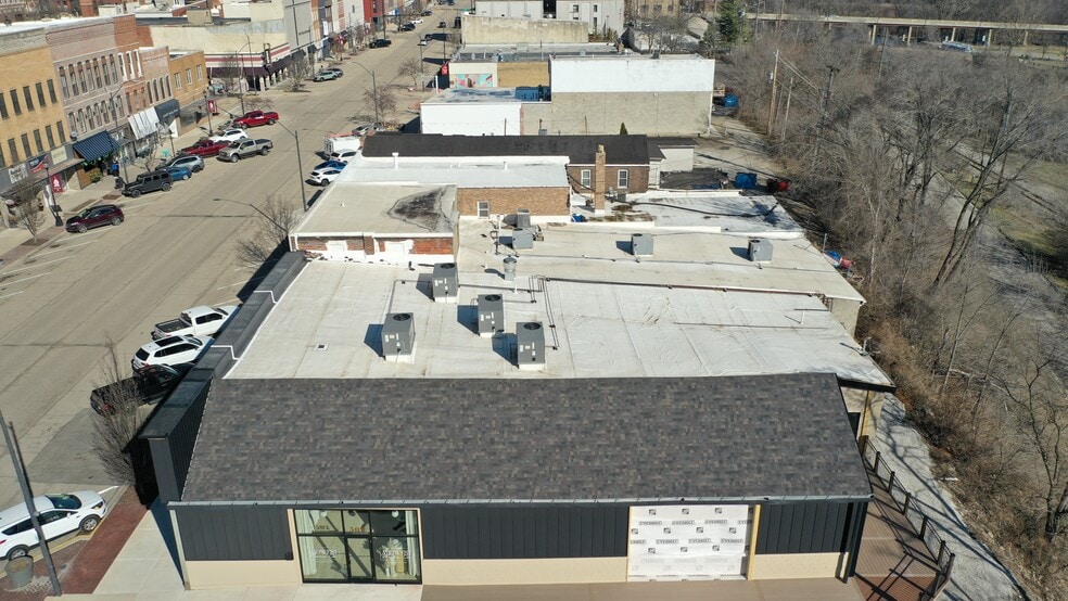 More Photos Of 502 1st St, LaSalle Storefront For Sale