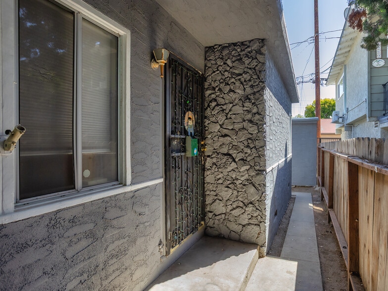 More Photos Of 1218 N Hollywood Way, Burbank Multifamily For Sale