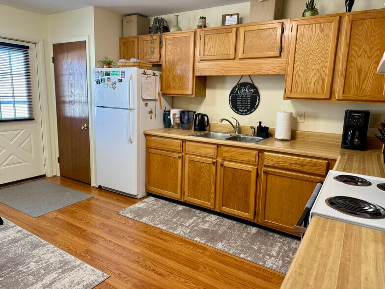 More Photos Of 4321 Acme Rd, Ilion Apartments For Sale