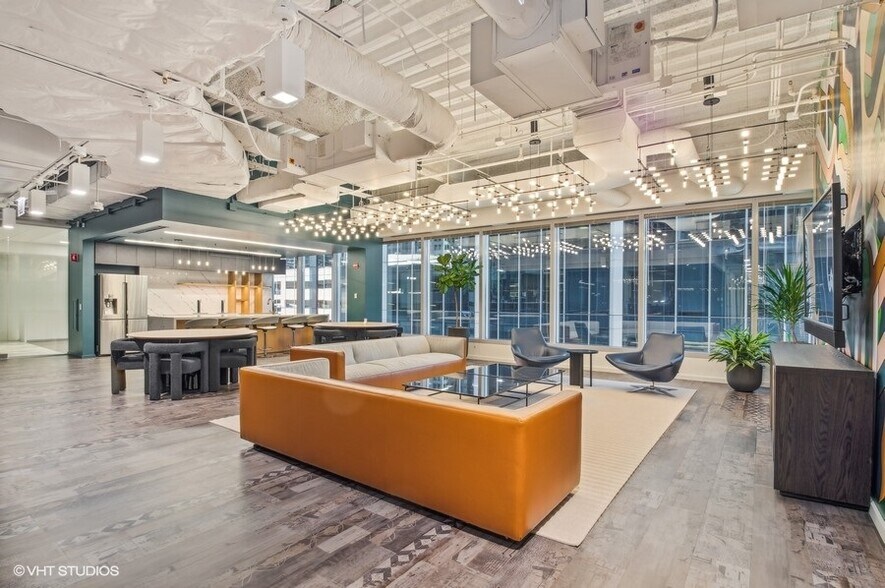 More Photos Of 191 N Wacker Dr, Chicago Office For Lease