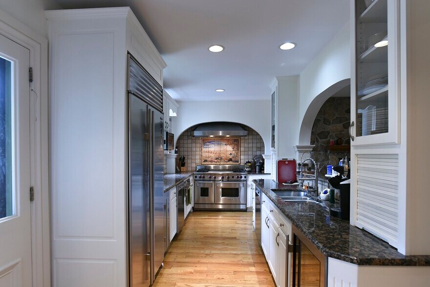 More Photos Of 827 Philadelphia Ave, Chambersburg Specialty For Sale