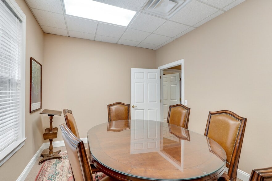 More Photos Of 2104 Delta Way, Tallahassee Office For Sale