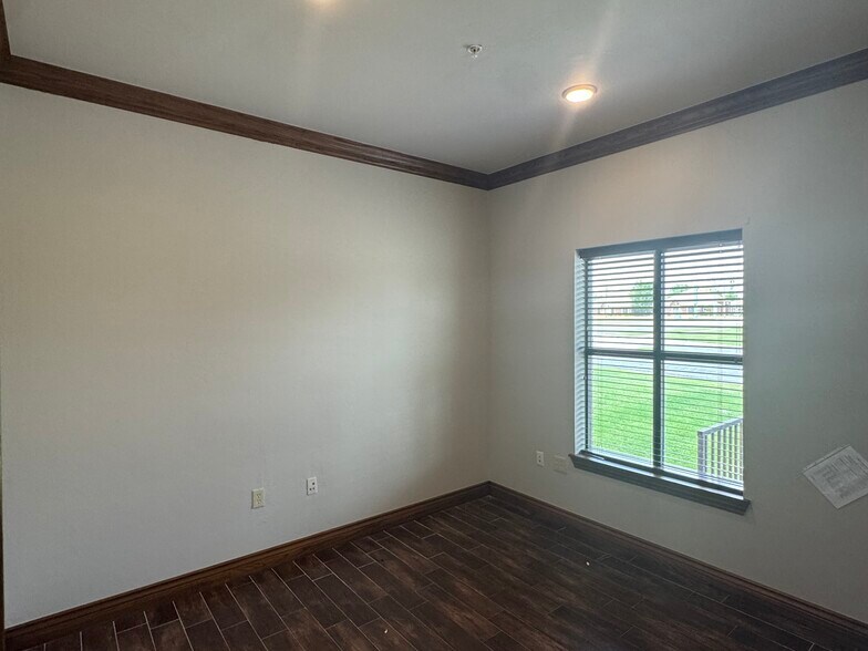 More Photos Of 9212 N Kelley Ave, Oklahoma City Office For Lease