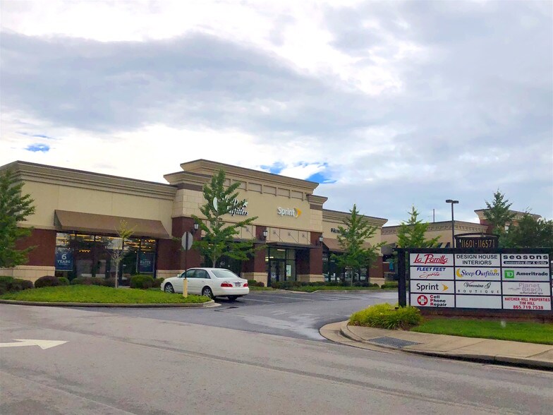 More Photos Of 11651-11657 Parkside Dr, Knoxville Freestanding For Lease