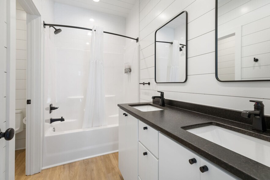 More Photos Of 26995 Reel Ln, Shell Knob Hotel For Sale