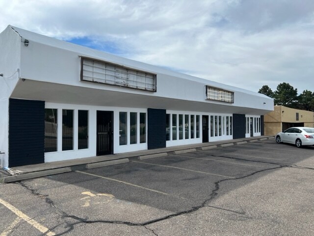More Photos Of 121 Eubank Blvd NE, Albuquerque Storefront Retail Office For Sale