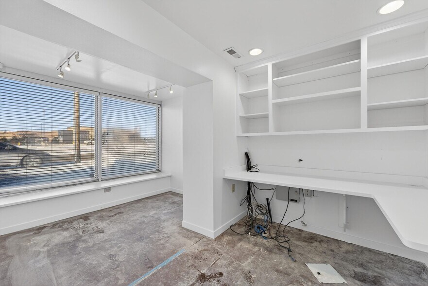 More Photos Of 2200 S Miller Pky, Milwaukee Distribution For Sale