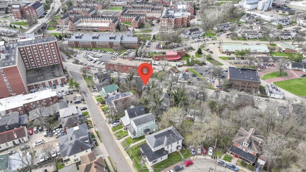 More Photos Of 72 W Union St, Athens Flex For Sale