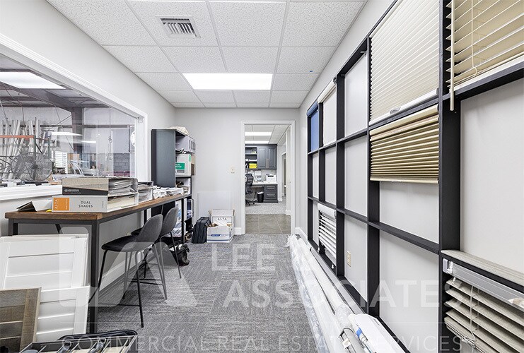 More Photos Of 6524 All American Blvd, Orlando Warehouse For Lease