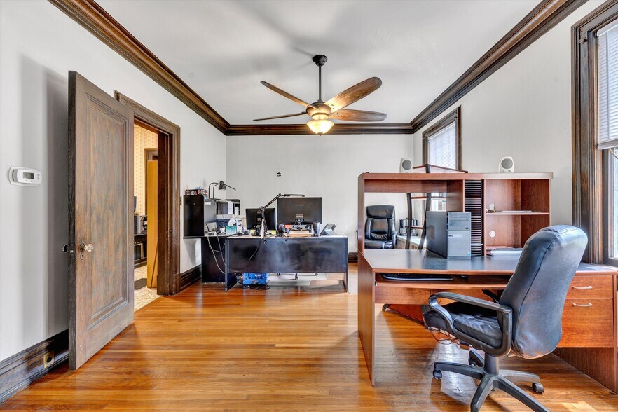 More Photos Of 1736 Grandin Rd SW, Roanoke Apartments For Sale