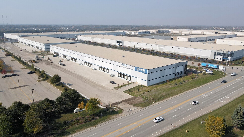 More Photos Of 3959 Burwood Dr, Waukegan Distribution For Lease