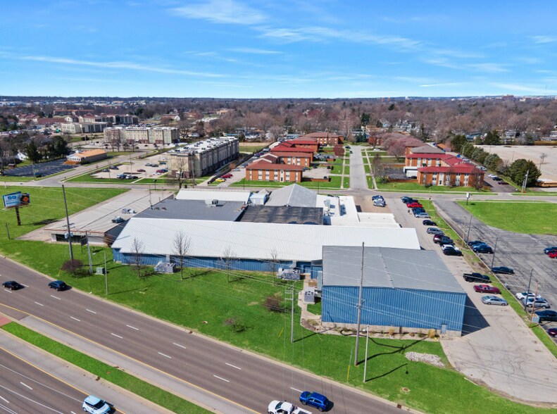 Primary Photo Of 904 Four Seasons Rd, Bloomington Specialty For Sale