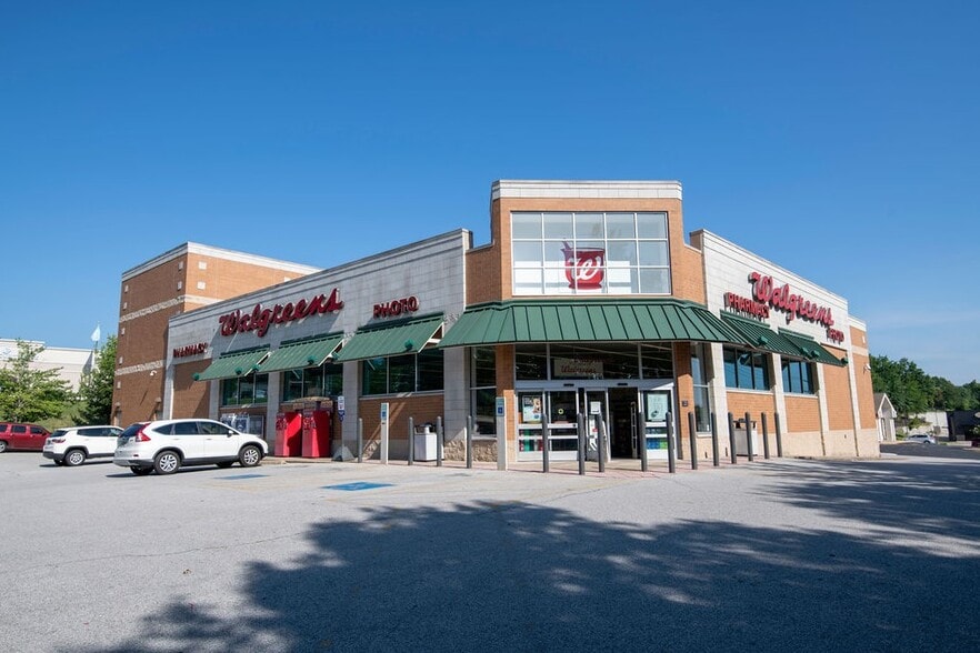 Primary Photo Of 2750 E Mission Blvd, Fayetteville Drugstore For Sale