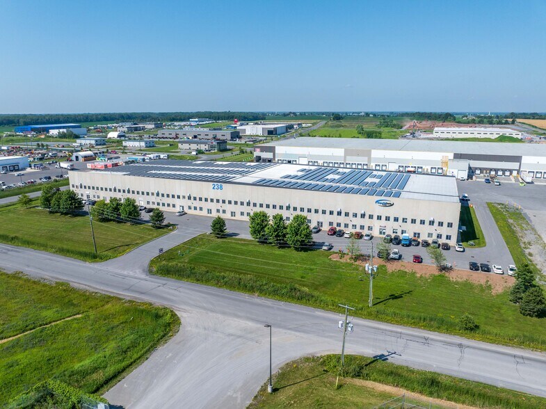 More Photos Of 238 Corduroy Rd, Russell Industrial For Lease