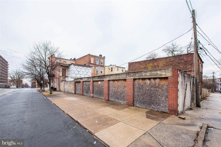 More Photos Of 1100 W Lafayette Ave, Baltimore Apartments For Sale