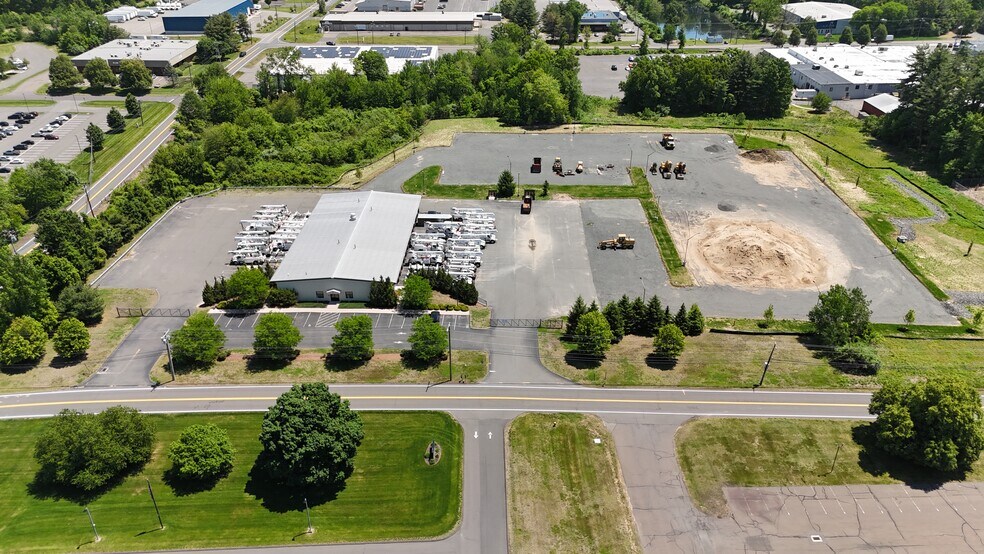 More Photos Of 38 Kripes Rd, East Granby Truck Terminal For Lease