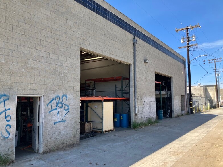 More Photos Of 1533 Wilson Ave, National City Manufacturing For Lease