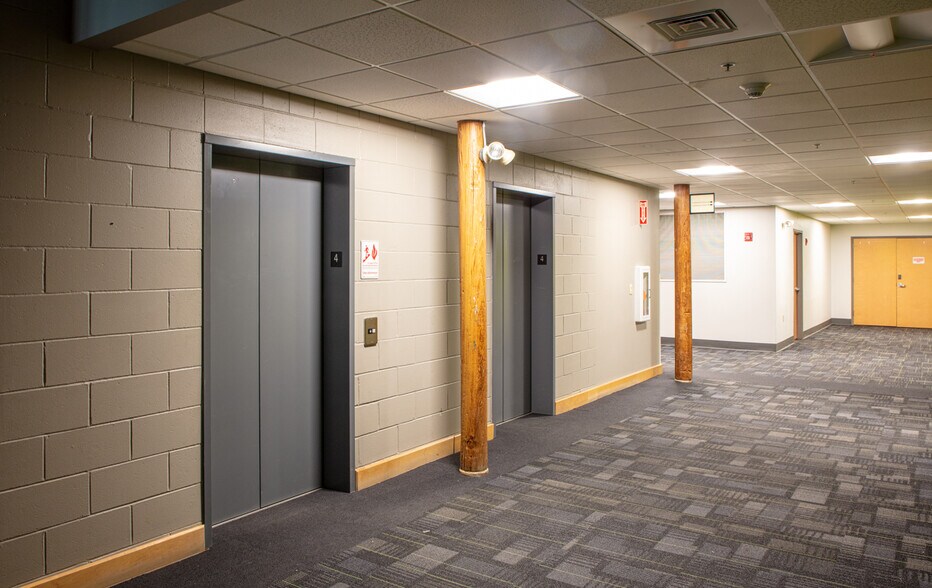 More Photos Of 140 Mill St, Lewiston Office Residential For Sale