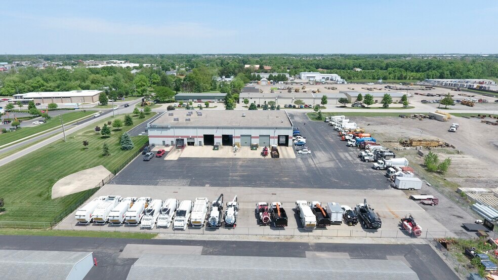 More Photos Of 5550 Poindexter Dr, Indianapolis Distribution For Sale