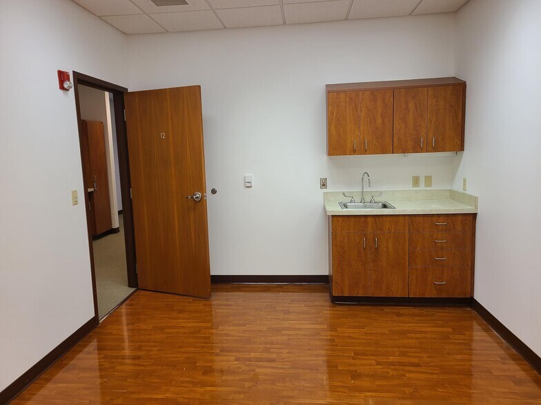 More Photos Of 6401 Prairie St, Norton Shores Medical For Lease