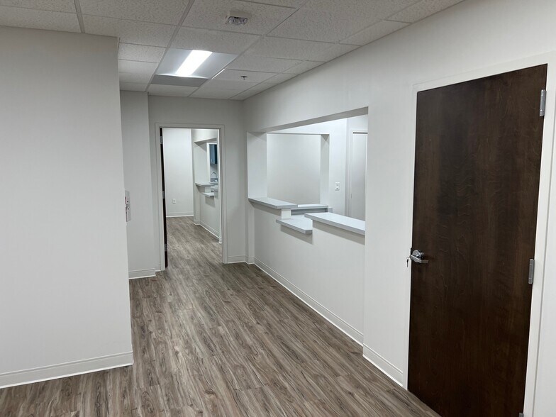 More Photos Of 8401 Medical Plaza Dr, Charlotte Medical For Lease