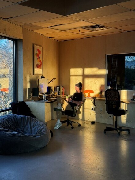 More Photos Of 8371-8395 S 700 W, Midvale Showroom For Lease