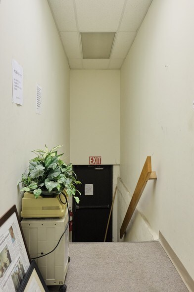 More Photos Of 1908 W Allen St, Allentown Office For Lease