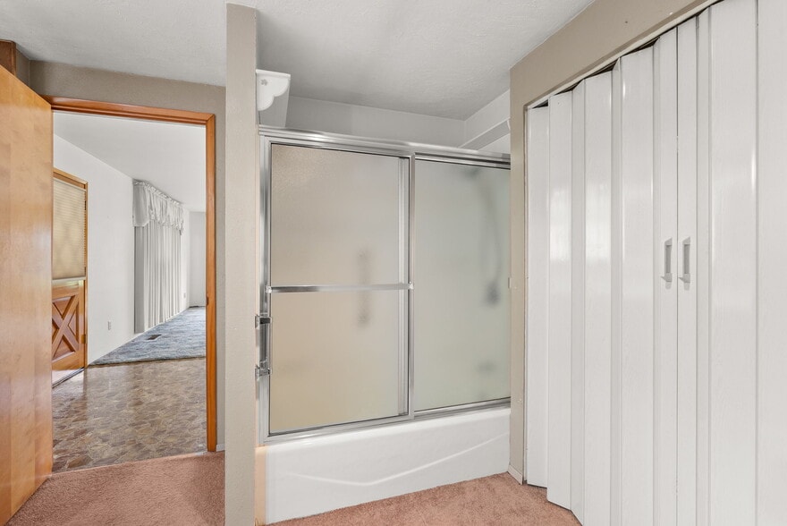 More Photos Of 1480 Rush Rd, Chehalis Office For Sale