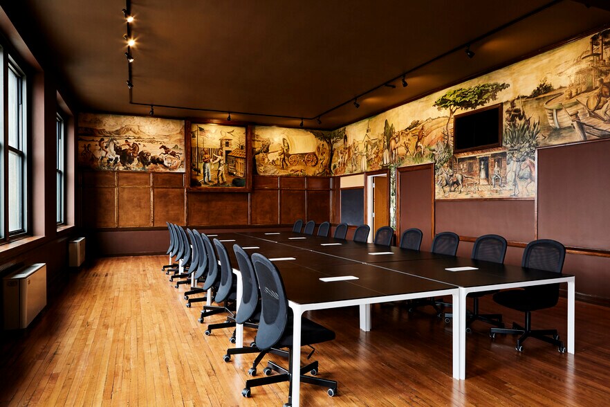 More Photos Of 300 E 39th St, Kansas City Office For Lease