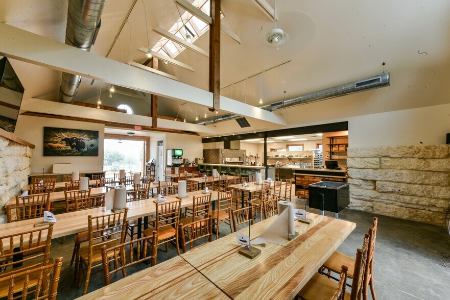 More Photos Of , Spicewood General Retail For Sale