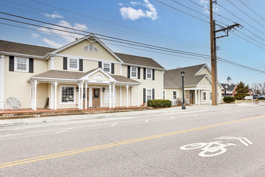 More Photos Of 16962 Manchester Rd, Grover Office For Sale