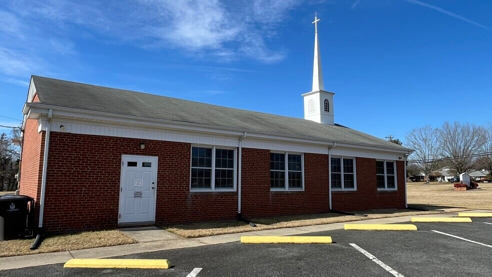 More Photos Of 3898 Kernersville Rd, Winston-Salem Specialty For Sale