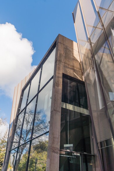More Photos Of 116 University Ave, Palo Alto Office For Sale