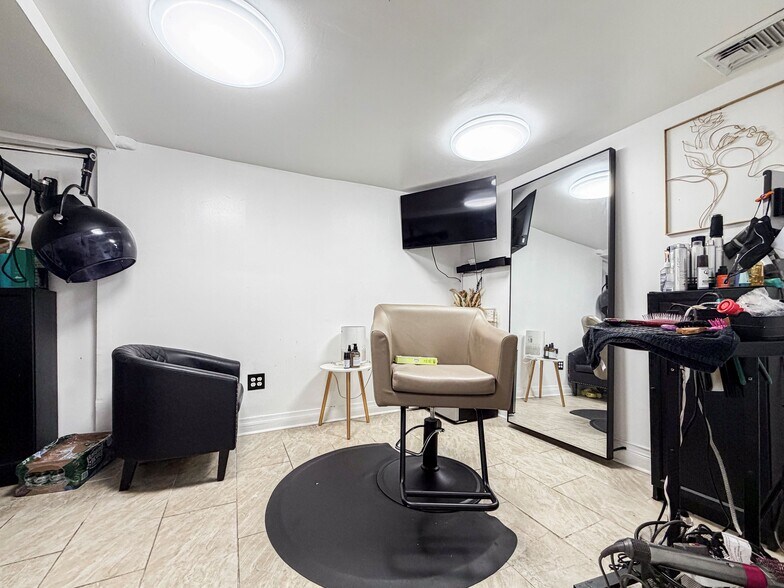 More Photos Of 887 Rutland Rd, Brooklyn General Retail For Lease