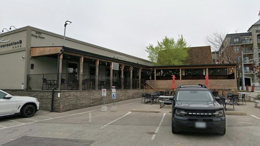 Primary Photo Of 4995 Niagara Regional Rd, Beamsville Restaurant For Lease