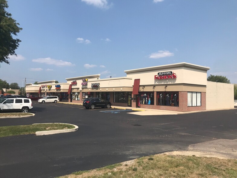 Primary Photo Of 36822-36920 Ryan Rd, Sterling Heights Storefront Retail Office For Lease