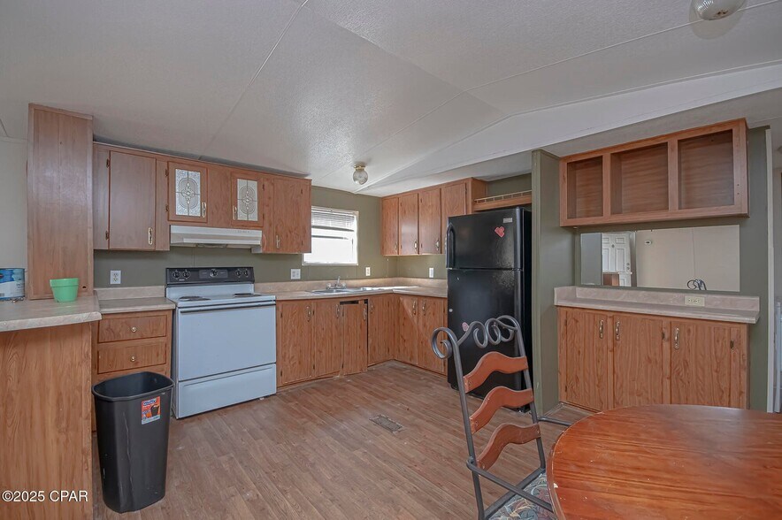 More Photos Of 7622 McElvey Rd, Panama City Beach Industrial For Sale