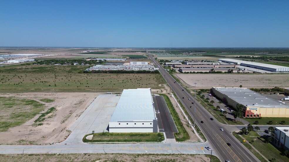 More Photos Of 890 Military Highway, Pharr Distribution For Lease