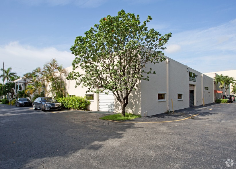More Photos Of 6405 NW 36th St, Miami Medical For Lease