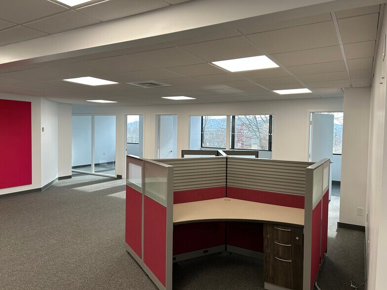 More Photos Of 11 Lake Avenue Ext, Danbury Office For Lease