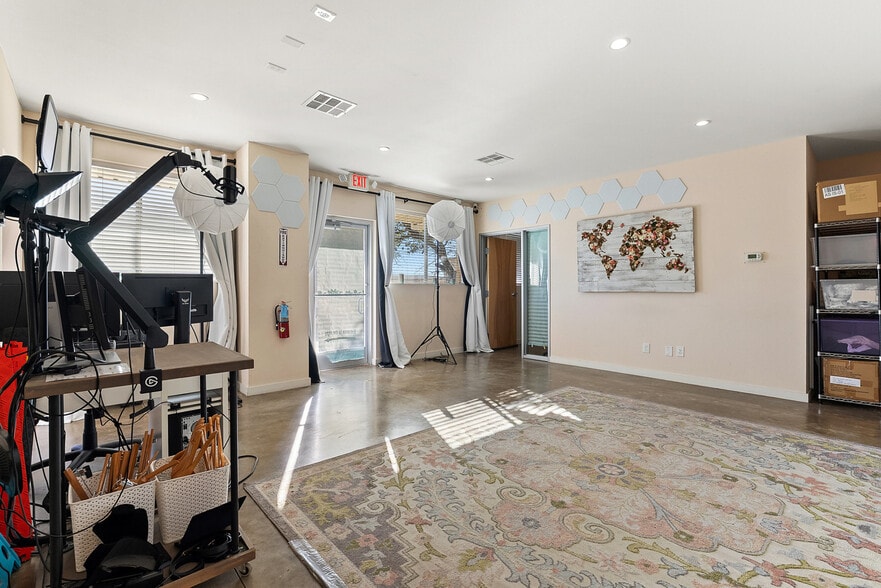 More Photos Of 2000 Windy Ter, Cedar Park Warehouse For Sale