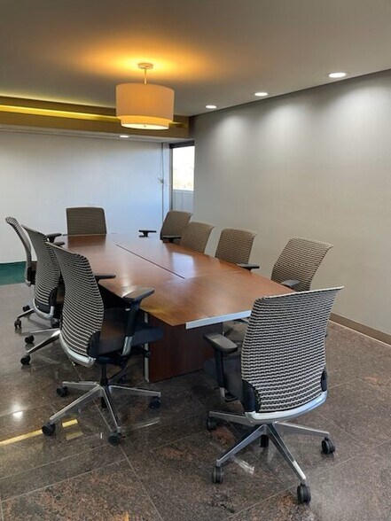 More Photos Of 5500 E Yale Ave, Denver Office For Lease