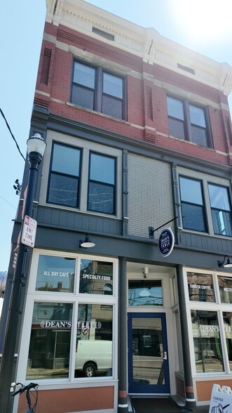 More Photos Of 4024 Hamilton Ave, Cincinnati Freestanding For Lease